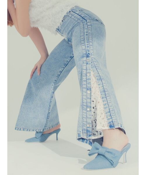 CALNAMUR（カルナムール）の「DENIM LINE SLIT PANTS/デニムラインスリットデニムパンツ（デニムパンツ・レディース・ブラック/ライトブルー・SMALL/MEDIUM）」の13枚目の写真