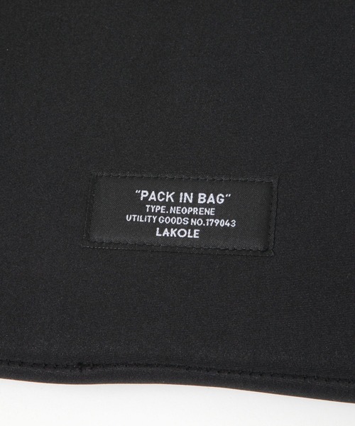 LAKOLE（ラコレ）の「ネオプレーンPCケース横型 / 156550（PC・タブレットケース・レディース・ブラック/グレー・FREE）」の7枚目の写真