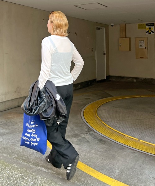 ABYS（アビス）の「【新色追加】シアーヘンリーネックロンT（Tシャツ/カットソー・レディース・ホワイト/チャコールグレー/ライトブルー/グレー・MEDIUM/LARGE）」の16枚目の写真