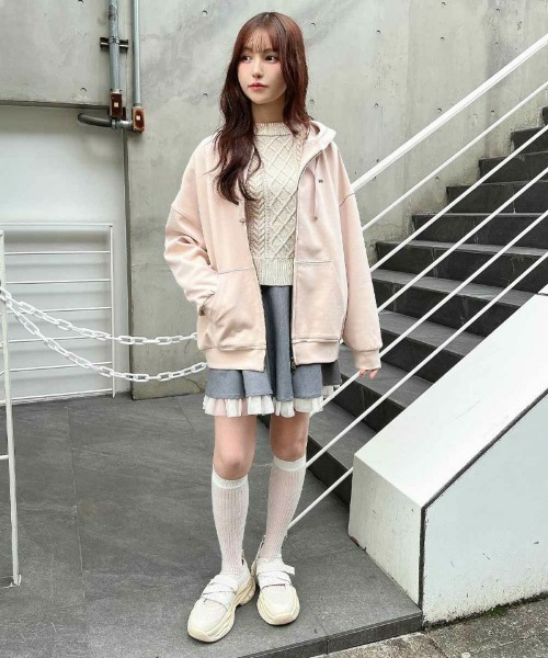 F i.n.t（フィント）の「【LLサイズあり】レースベルクロ厚底