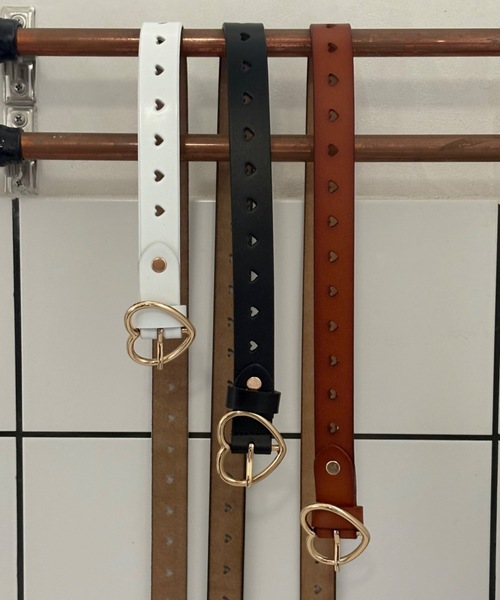 idem（イデム）の「lovely heart belt／本革ハートベルト（ベルト・レディース・ブラウン/ホワイト/ブラック・FREE）」の3枚目の写真