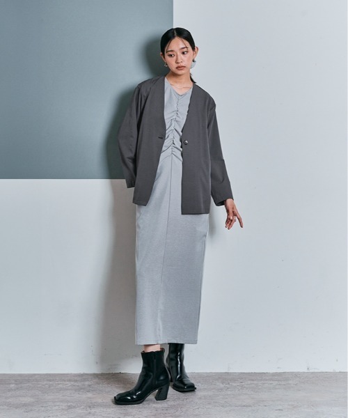 W:Huku(フーク)の「ポケッタブル 軽量 ジャケット(ノーカラージャケット・レディース・サンドベージュ/チャコール/ブラック・M/L)」の11枚目の写真
