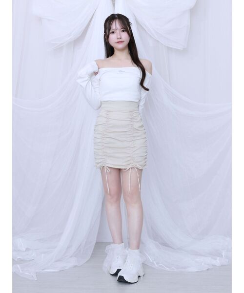 EATME(イートミー)の「オフショルダーラインTOP(Tシャツ/カットソー・レディース・オフホワイト/ブラック・FREE)」の8枚目の写真