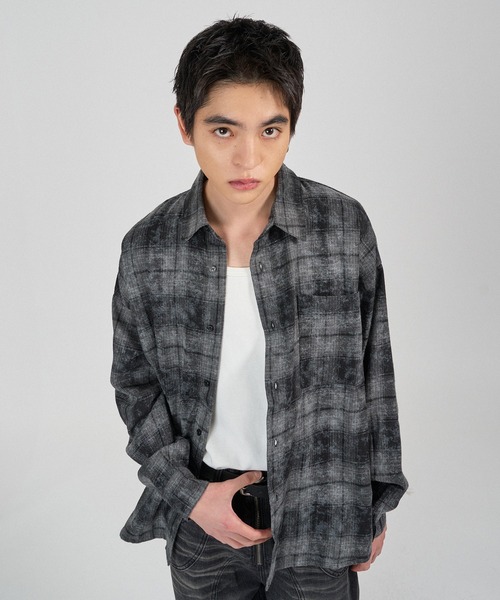 kutir（クティール）の「VINTAGE LIKE OMBRE CHECK SHIRT／ヴィンテージライクオンブレチェックシャツ（シャツ/ブラウス・メンズ・ネイビー/ブラック/ボルドー・MEDIUM/LARGE）」の13枚目の写真