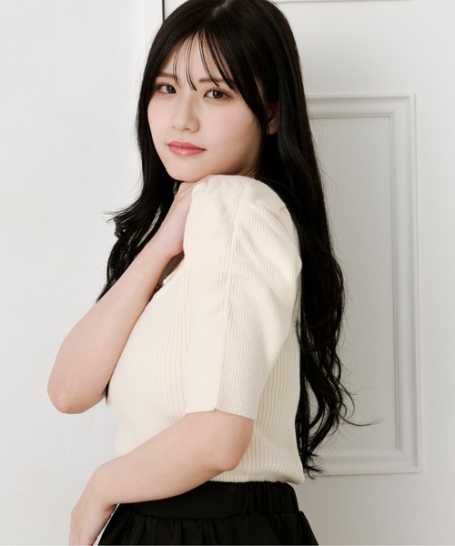 apres jour(アプレジュール)の「フロントビジューニットトップス(ニット/セーター・レディース・ラベンダー/ミント/ピンク/ホワイト/ピンクベージュ/ブラック・X-LARGE/フリー)」の8枚目の写真