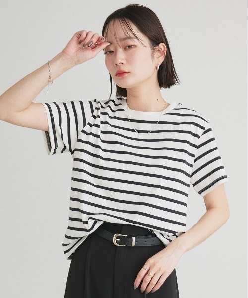 ad thie(アドティエ)の「ベーシック クルーネックTシャツ(Tシャツ/カットソー・レディース・オフホワイト/チャコール/レッド/ブラック×ホワイト/ブラック/ホワイト×ブルー/ホワイト×グリーン/ブルー/ナチュラル/ブラウン・FREE)」の22枚目の写真