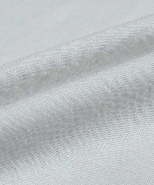 ad thie(アドティエ)の「ベーシック クルーネックTシャツ(Tシャツ/カットソー・レディース・オフホワイト/チャコール/レッド/ブラック×ホワイト/ブラック/ホワイト×ブルー/ホワイト×グリーン/ブルー/ナチュラル/ブラウン・FREE)」の16枚目の写真