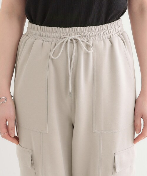 Cutie Blonde（キューティーブロンド）の「【洗える/S-LL】やわらかジョガーカーゴパンツ（その他パンツ・レディース・ナチュラル/ブラック・01/02/03/04）」の14枚目の写真