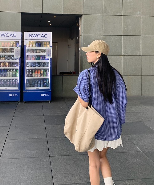 DEVICE(デバイス)の「ストライプ ビッグシルエット 韓国 古着風 半袖 シャツ(シャツ/ブラウス・レディース・ホワイト/ブルー/アイボリー・FREE)」の16枚目の写真