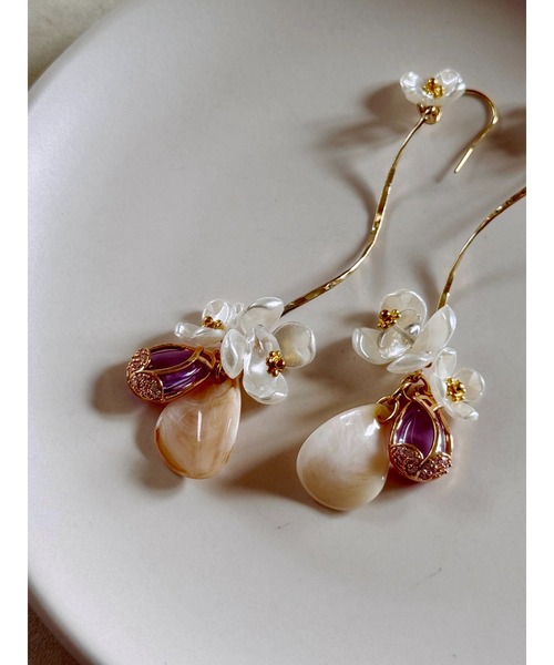 tone（トーン）の「【Agaro】No.453　サージカルステンレス　フラワー　花　フェミニン(MA)（ピアス（両耳用）・レディース・クリア/パープル・FREE）」の3枚目の写真