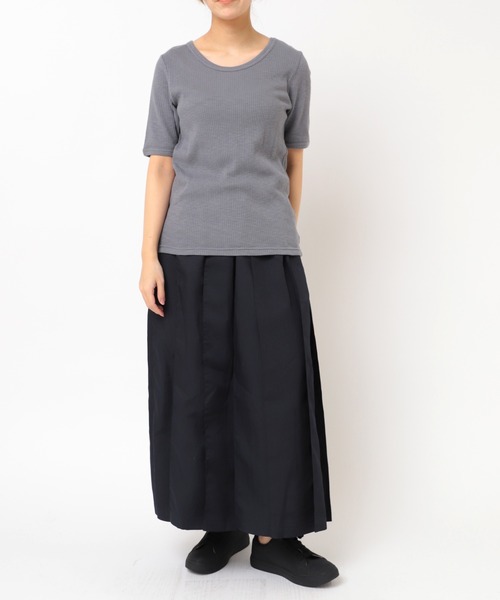 RNA-N(アールエヌエーエヌ)の「M2439 ヴィンテージスラブリブT(Tシャツ/カットソー・レディース・ブラウン/キナリ/ブラック/グレー・FREE)」の17枚目の写真