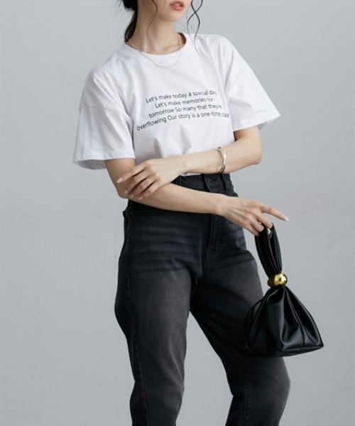 nissen(ニッセン)の「ロゴプリントオーバーサイズ半袖Tシャツ(Tシャツ/カットソー・レディース・ピンク/オフホワイト/パープル/ブルー/チャコール/ホワイト系1/グレー系1/ピンク系1/ブルー系1/オリーブ/ブラック系1・LL/3L/M/L)」の14枚目の写真