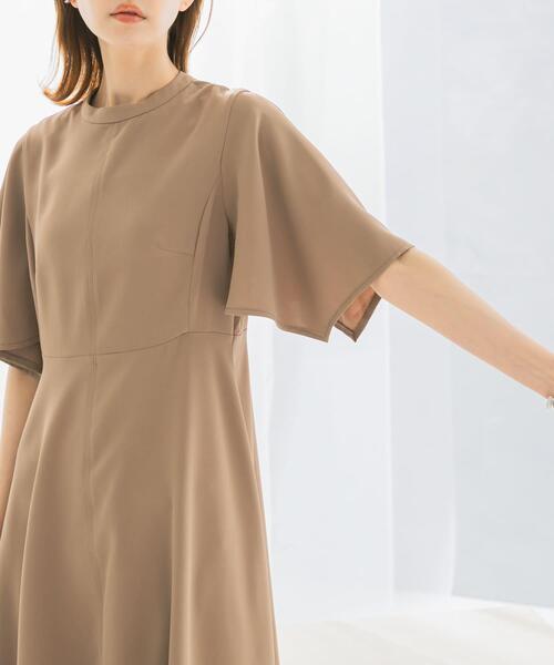 URBAN RESEARCH ROSSO WOMEN(アーバンリサーチ ロッソ)の「フレアスリーブステッチデザインワンピース(ワンピース・レディース・チャコールグレー/ネイビー/モカ・FREE)」の9枚目の写真