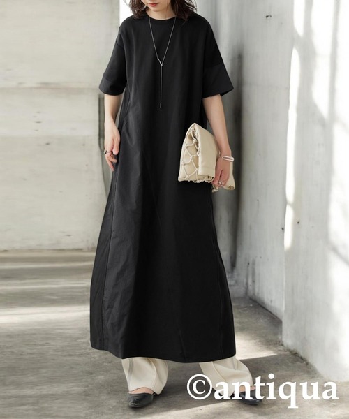 antiqua(アンティカ)の「3素材切替ドッキングAラインワンピース(ワンピース・レディース・ブラック/杢グレー・ONESIZE)」の1枚目の写真