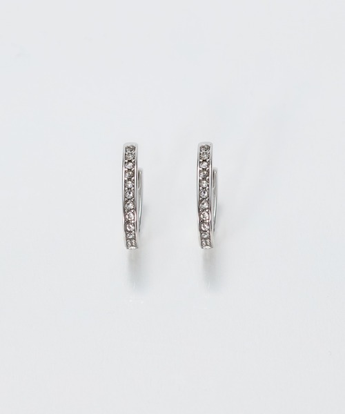 Phoebe（フィービィー）の「【金属アレルギー対応】ワンタッチライナーオーバルビジューフープピアス（ピアス（両耳用）・レディース・イエローゴールド/シルバー・FREE）」の3枚目の写真