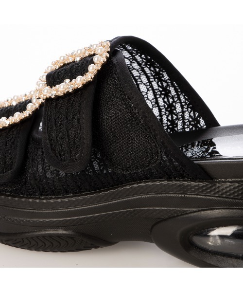 Realta（レアルタ）の「Realta(レアルタ)6.5cmエアー入りクッショニングソールパールビジューバックルスポーツサンダル（サンダル・レディース・ホワイト/ブラック・S/M/L/LL）」の20枚目の写真