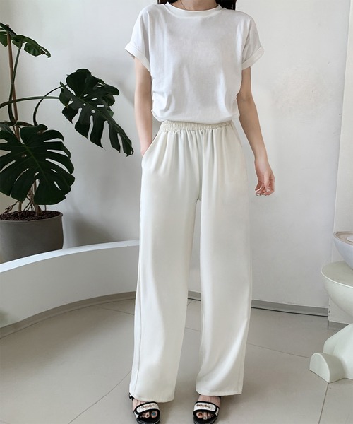 LOWO(ロワ)の「ウエストギャザーワイドパンツ(その他パンツ・レディース・モカ/ベージュ/ブラック/オフホワイト・FREE)」の7枚目の写真