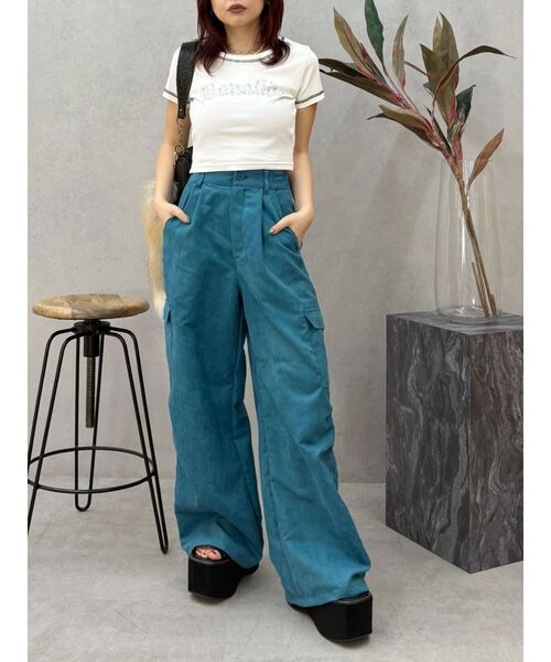 EVRIS（エヴリス）の「スタッズグラフィックショートTシャツ（Tシャツ/カットソー・レディース・ホワイト/ブラック/イエロー・FREE）」の8枚目の写真