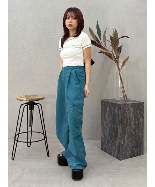 EVRIS（エヴリス）の「スタッズグラフィックショートTシャツ（Tシャツ/カットソー・レディース・ホワイト/ブラック/イエロー・FREE）」の9枚目の写真