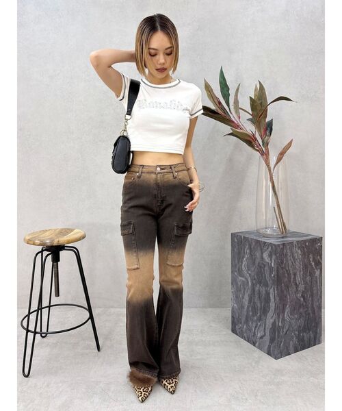 EVRIS（エヴリス）の「スタッズグラフィックショートTシャツ（Tシャツ/カットソー・レディース・ホワイト/ブラック/イエロー・FREE）」の13枚目の写真