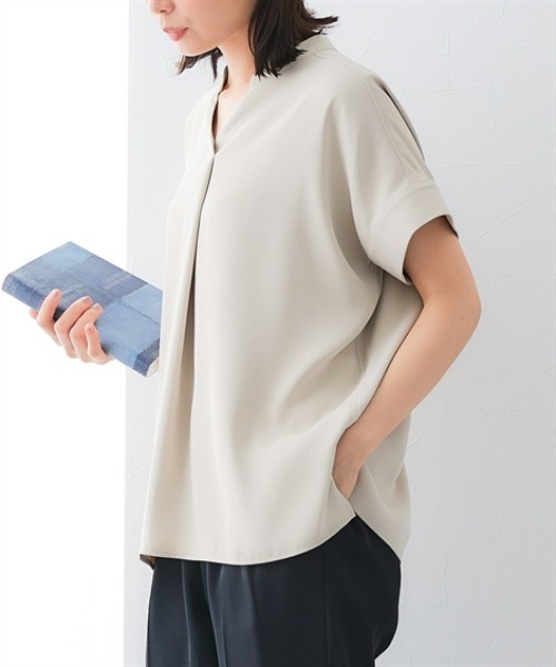 7days Life Styling(セブンデイズライフスタイリング)の「美極とろみ素材 半袖スキッパーブラウス(シャツ/ブラウス・レディース・グレー/チャコール/グレイッシュベージュ/オフホワイト・S/M/L/LL)」の21枚目の写真