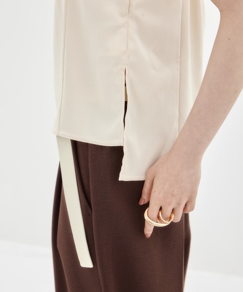 STUDIOUS（ステュディオス）の「【STUDIOUS/ステュディオス】Stretch Satin Camisole/ストレッチサテンキャミソール（キャミソール・レディース・ブラック/ライトベージュ/ワイン・FREE）」の13枚目の写真