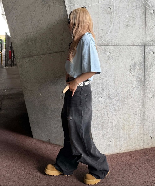 sedacle（セダクル）の「スタッズ付きフラッグTシャツ（Tシャツ/カットソー・レディース・チャコールグレー/オフホワイト/ライトブルー・SMALL/MEDIUM/LARGE）」の11枚目の写真