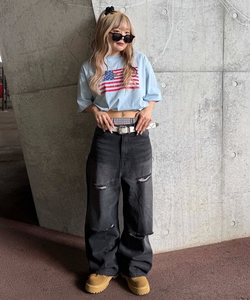 sedacle（セダクル）の「スタッズ付きフラッグTシャツ（Tシャツ/カットソー・レディース・チャコールグレー/オフホワイト/ライトブルー・SMALL/MEDIUM/LARGE）」の12枚目の写真