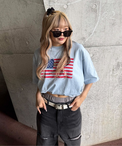 sedacle（セダクル）の「スタッズ付きフラッグTシャツ（Tシャツ/カットソー・レディース・チャコールグレー/オフホワイト/ライトブルー・SMALL/MEDIUM/LARGE）」の17枚目の写真