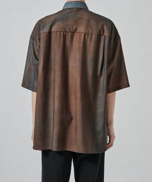 STUDIOUS（ステュディオス）の「【STUDIOUS】URBAN DYE RELAX SHIRTS S.S（シャツ/ブラウス・メンズ・ブラック/ダークブルー・1/2）」の13枚目の写真