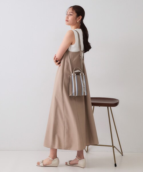 OPAQUE.CLIP(オペークドットクリップ)の「【2WAY】ラインハンドルスクエアニットミニショルダーバッグ(ショルダーバッグ・レディース・ベージュ/ネイビー/ブラック・00)」の8枚目の写真