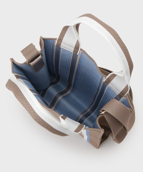 OPAQUE.CLIP(オペークドットクリップ)の「【2WAY】ラインハンドルスクエアニットミニショルダーバッグ(ショルダーバッグ・レディース・ベージュ/ネイビー/ブラック・00)」の18枚目の写真