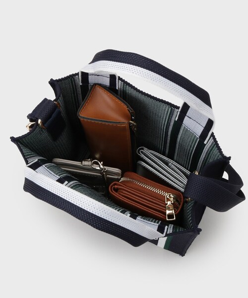 OPAQUE.CLIP(オペークドットクリップ)の「【2WAY】ラインハンドルスクエアニットミニショルダーバッグ(ショルダーバッグ・レディース・ベージュ/ネイビー/ブラック・00)」の20枚目の写真