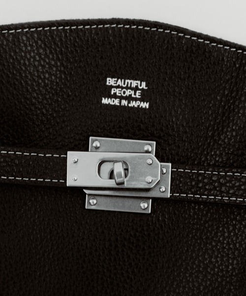 beautiful people（ビューティフルピープル）の「【beautiful people/ビューティフルピープル】large market bag in shrink leather/ラージマーケットバッグインシュリンクレザー（ハンドバッグ・レディース・ブラック・FREE）」の11枚目の写真