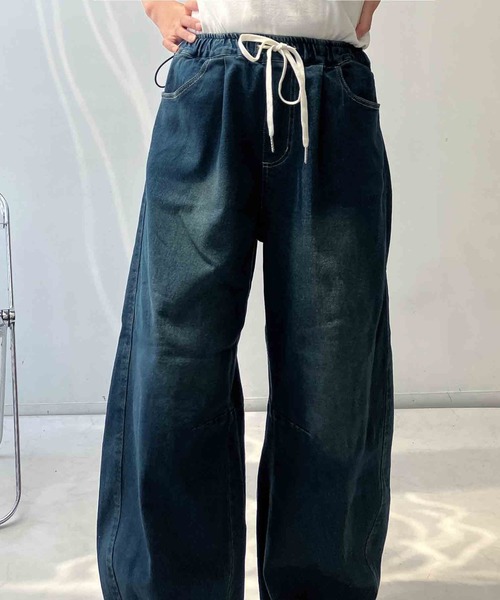 AS KNOW AS plus(アズノゥアズプラス)の「●ひんやり冷感 マルチメリット カーブシルエットイージーパンツ(デニムパンツ・レディース・ブルー/ブラック/サックスブルー/サックスブルー系/ブラウン系/ブルー系/ブラック系/ホワイト系その他/ブラック系1/ブルー系1/ブラック系その他/ネイビー系/その他/その他1・FREE)」の14枚目の写真