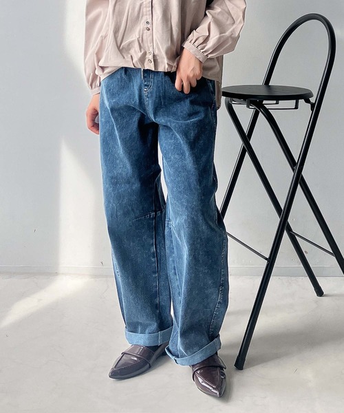 AS KNOW AS plus(アズノゥアズプラス)の「●ひんやり冷感 マルチメリット カーブシルエットイージーパンツ(デニムパンツ・レディース・ブルー/ブラック/サックスブルー/サックスブルー系/ブラウン系/ブルー系/ブラック系/ホワイト系その他/ブラック系1/ブルー系1/ブラック系その他/ネイビー系/その他/その他1・FREE)」の21枚目の写真