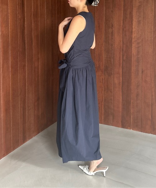 MARNI ノースリーブ ワンピース ウエストリボン オーバーサイズ セール】ウエストリボン ノースリーブロングワンピース FX25L403