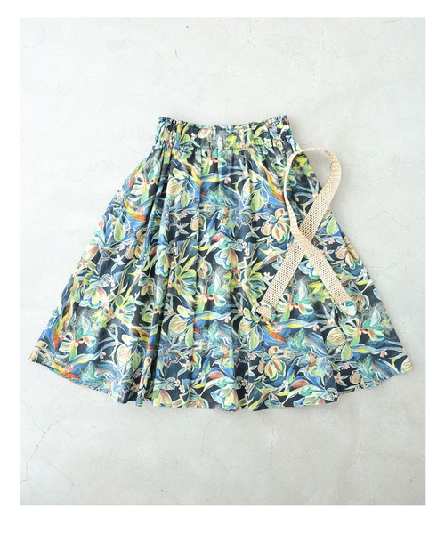 cawaii（カワイイ）の「色彩豊かに描くボタニカル柄ミディアムスカート（ベルト付き）（スカート・レディース・グリーン・FREE）」の6枚目の写真