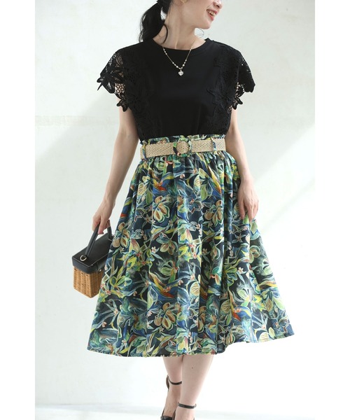 cawaii（カワイイ）の「色彩豊かに描くボタニカル柄ミディアムスカート（ベルト付き）（スカート・レディース・グリーン・FREE）」の8枚目の写真