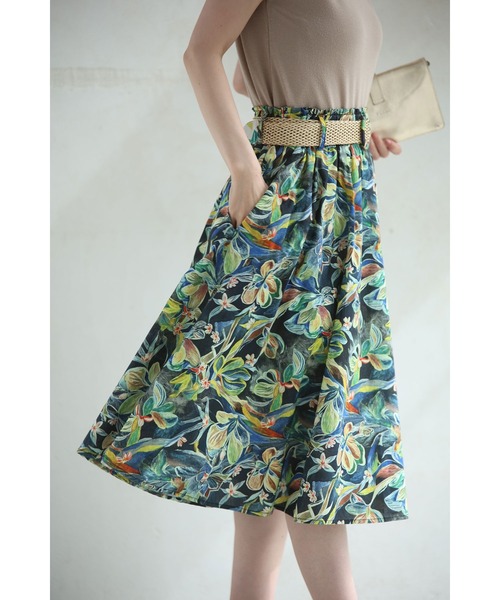 cawaii（カワイイ）の「色彩豊かに描くボタニカル柄ミディアムスカート（ベルト付き）（スカート・レディース・グリーン・FREE）」の16枚目の写真