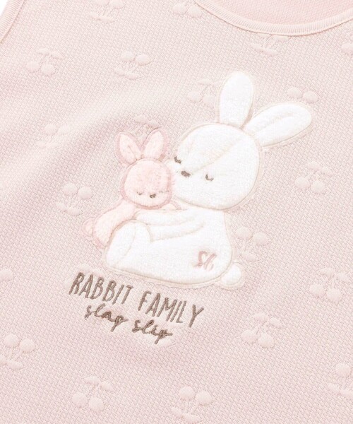 SLAP SLIP BABY(スラップスリップベビー)の「【お揃い】チェリークマ柄キルトアニマルパッチ刺しゅうスリーパーベビー(ベビーパジャマ/スリーパー・キッズ・オフホワイト/ベージュ/ピンク・FREE)」の10枚目の写真
