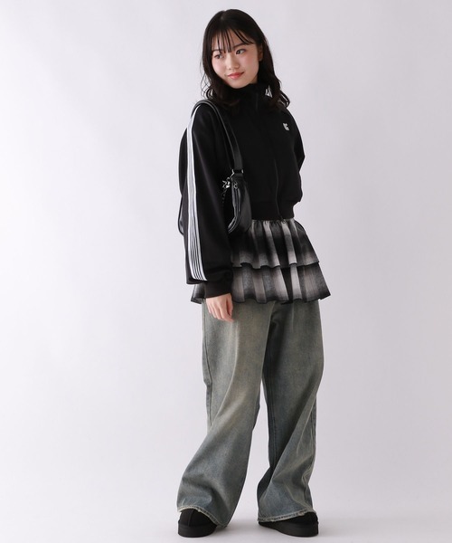 repipi armario（レピピ アルマリオ）の「ショートトラックジャケット（ジャージ・キッズ・ブラック/アイボリー/ブラウン/ネイビー・SMALL/MEDIUM/LARGE）」の8枚目の写真