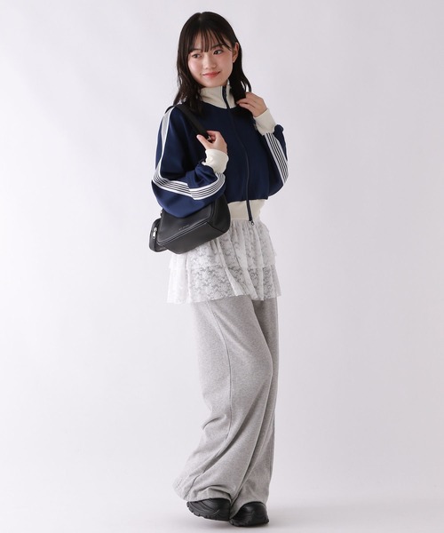 repipi armario（レピピ アルマリオ）の「ショートトラックジャケット（ジャージ・キッズ・ブラック/アイボリー/ブラウン/ネイビー・SMALL/MEDIUM/LARGE）」の11枚目の写真