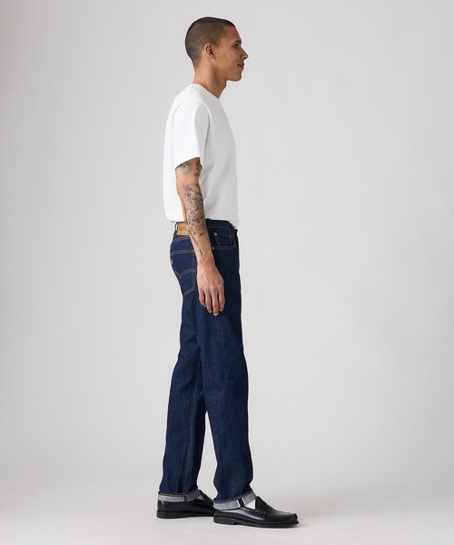 Levi's(リーバイス)の「Levi's/リーバイス 501(R) オリジナルジーンズ ダークインディゴ(デニムパンツ・メンズ・インディゴブルー・W28 L32/W33 L32/W32 L32/W31 L32/W30 L32/W29 L32/W34 L32/W36 L32)」の14枚目の写真