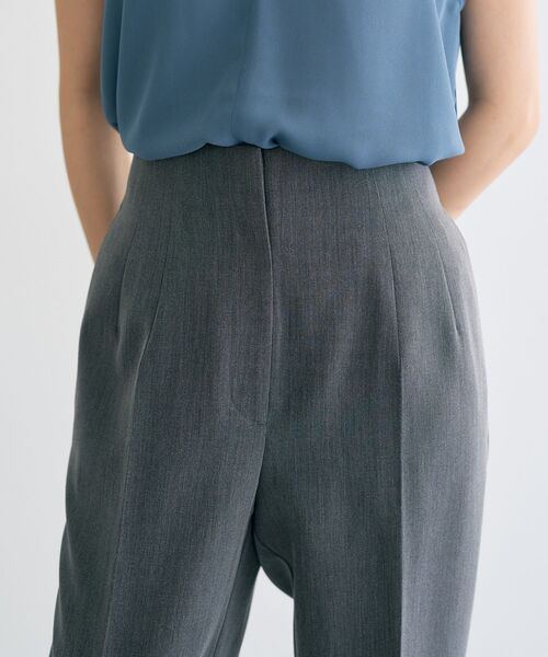 YECCA VECCA（イェッカヴェッカ）の「スタイルアップテーパードパンツ（その他パンツ・レディース・ピンクベージュ/グレー/ネイビー・S/M）」の11枚目の写真