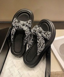 リボン厚底サンダル