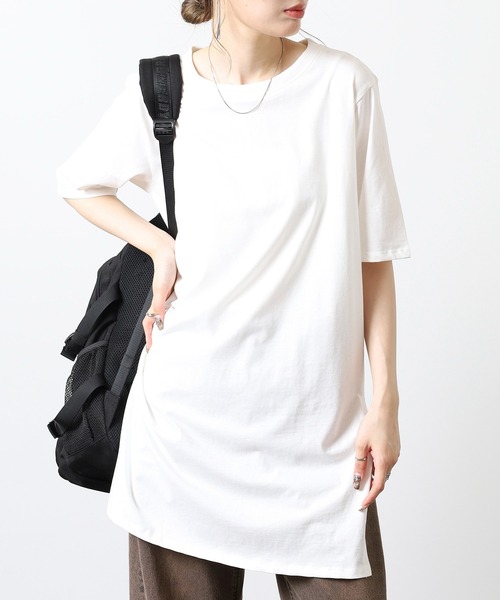 atONE（アットワン）の「５分袖サイドスリットロングTシャツ（Tシャツ/カットソー・レディース・カーキ/オフホワイト/ブラック/モカ/グレイッシュベージュ・F）」の7枚目の写真