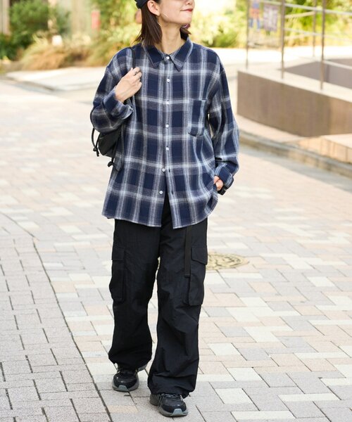 CIAOPANIC TYPY(チャオパニックティピー)の「【ユニセックス】カラミオリオンブレチェックシャツ(シャツ/ブラウス・メンズ・ブルー/ホワイト/ネイビー・MEDIUM/LARGE)」の20枚目の写真