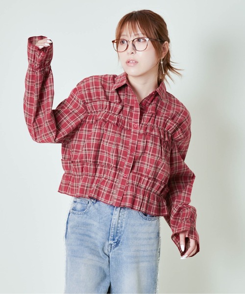 GORGE(ゴージ)の「《ギャザー×クロップド丈》レディース チェックシャツ フリル 長袖 春秋冬(シャツ/ブラウス・レディース・ブラック/レッド/ブラウン・F)」の4枚目の写真