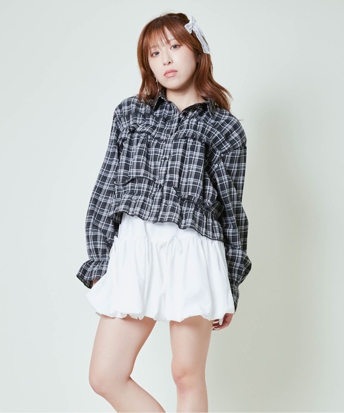 GORGE(ゴージ)の「《ギャザー×クロップド丈》レディース チェックシャツ フリル 長袖 春秋冬(シャツ/ブラウス・レディース・ブラック/レッド/ブラウン・F)」の9枚目の写真